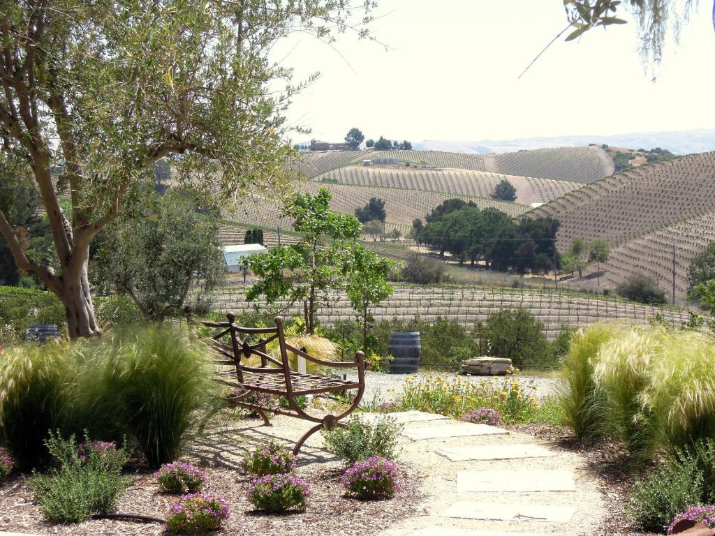 Croad Vineyards - The Inn Темпълтън Екстериор снимка