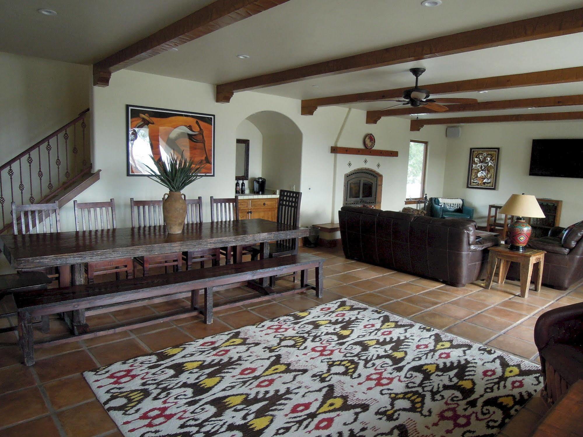 Croad Vineyards - The Inn Темпълтън Екстериор снимка